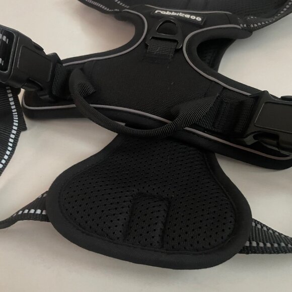 Rabbitgoo No-Pull Adjustable Dog Harness - Picture 3 of 11